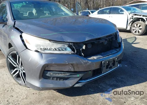 2016 Honda Accord Touring z USA, uszkodzony, nr VIN 1HGCR3F93GA006990